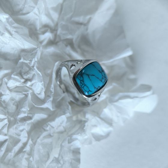 Серебряное кольцо с бирюзой