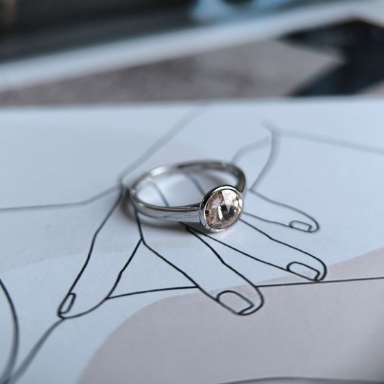 Серебряное кольцо с фианитами Серебряное кольцо с фианитами