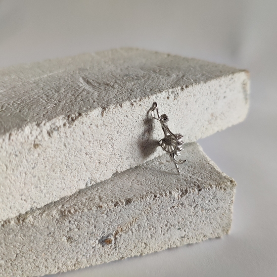 Серебряная подвеска с фианитами