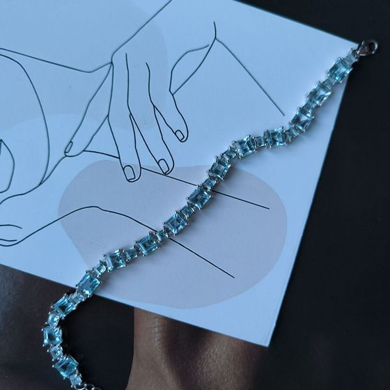 Серебряный браслет с топазом 14.85ct