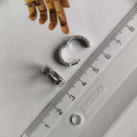 Серебряные серьги с фианитами 0.44ct