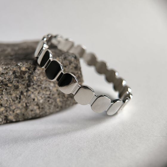 Серебряный браслет без камней Серебряный браслет без камней