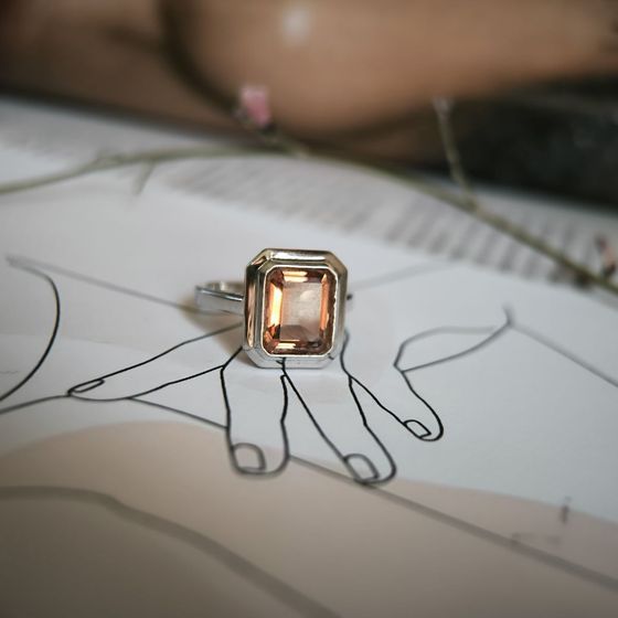 Серебряное кольцо с султанитом 3.367ct