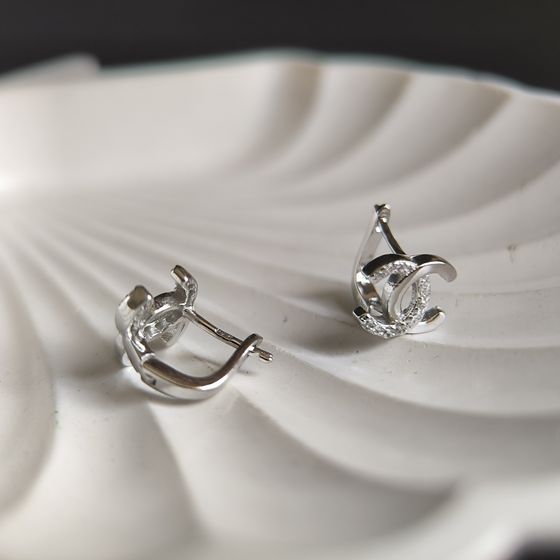 Серебряные серьги с фианитами