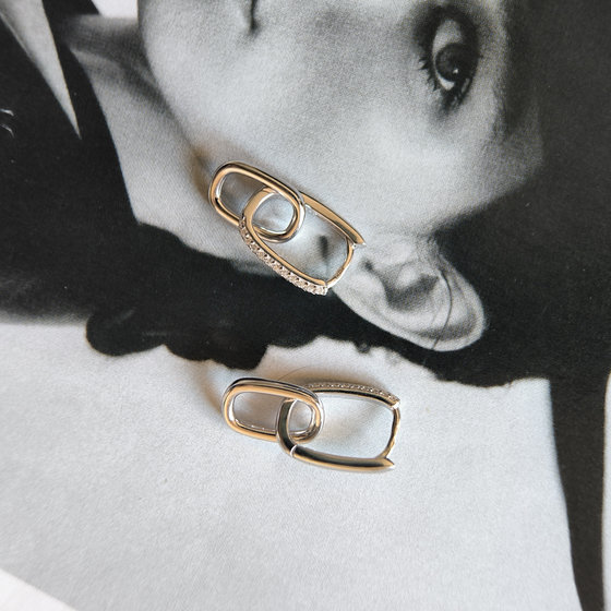 Серебряные серьги с фианитами