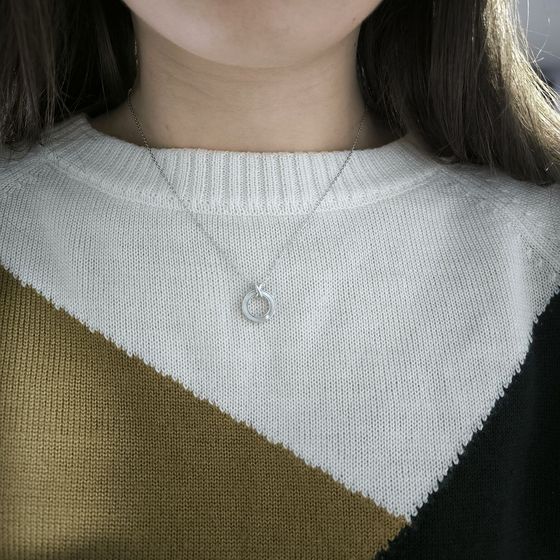 Серебряное колье с перламутром