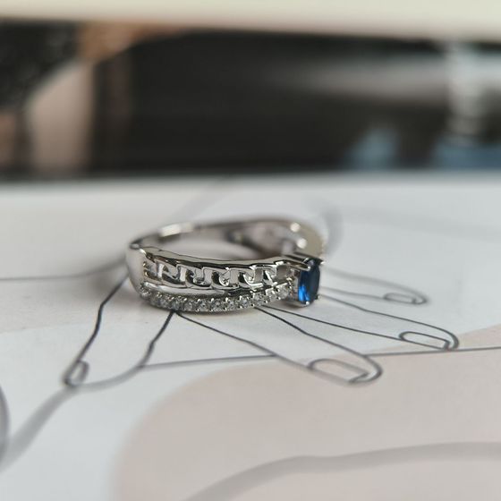 Серебряное кольцо с сапфиром nano 0.518ct