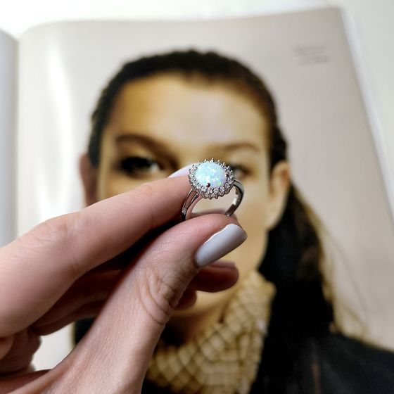Серебряное кольцо с опалом 1.62ct, фианитами