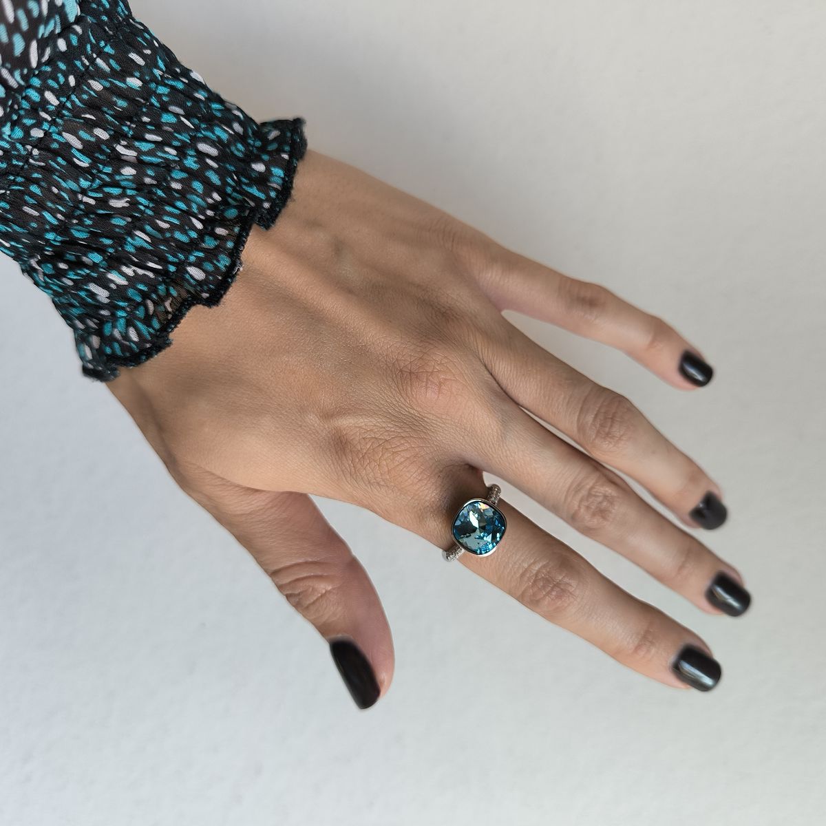 Серебряное кольцо с фианитами