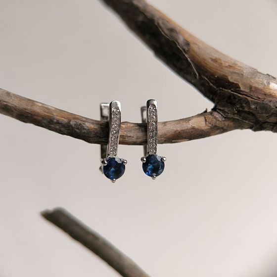 Серебряные серьги с сапфиром nano 2.917ct