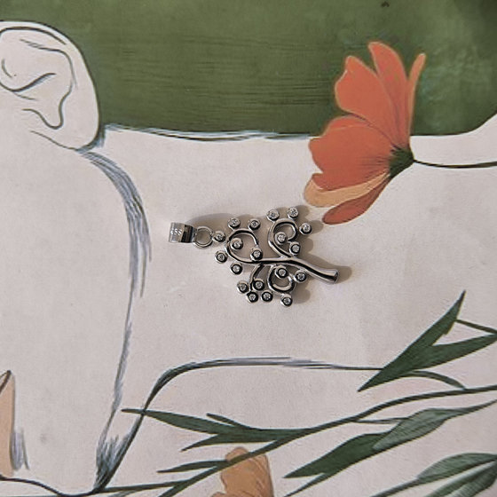 Серебряная подвеска с фианитами