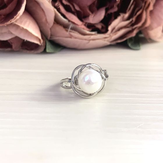 Серебряное кольцо с перлами 4.376ct