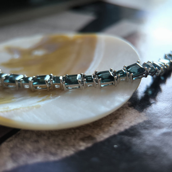 Серебряный браслет с топазом Лондон Блю 10.246ct