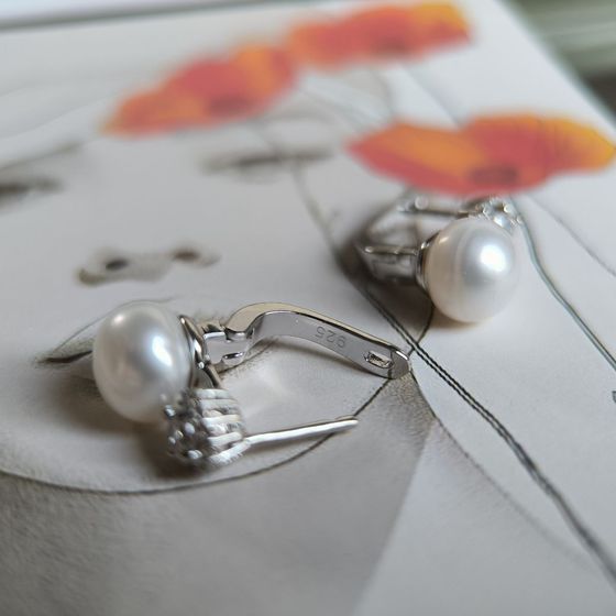 Серебряные серьги с жемчугом Серебряные серьги с жемчугом