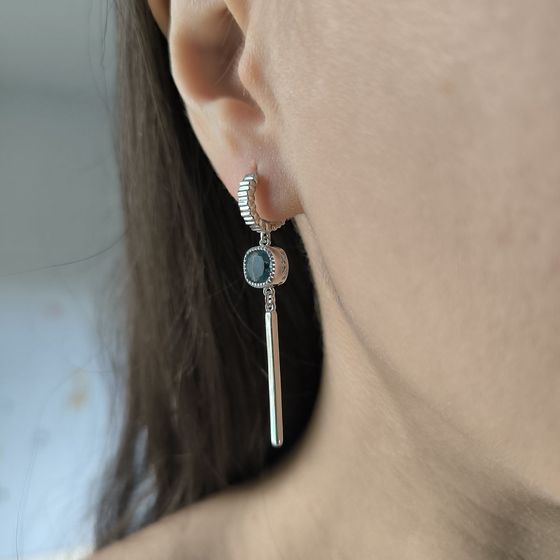 Серебряные серьги с топазом Лондон Блю 1.617ct