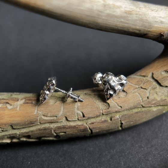 Серебряные серьги без камней Серебряные серьги без камней