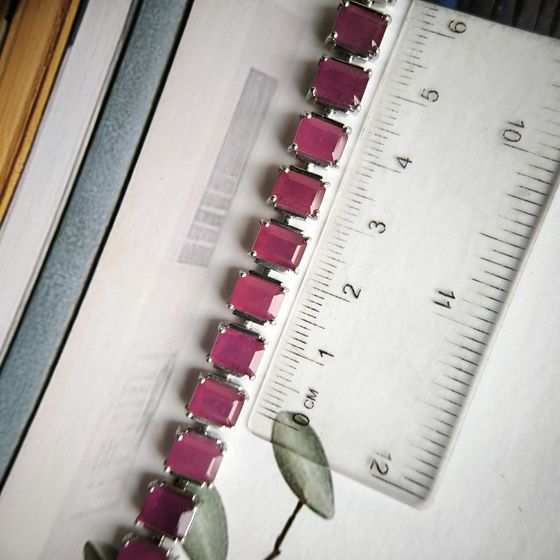 Серебряный браслет с рубином Серебряный браслет с рубином