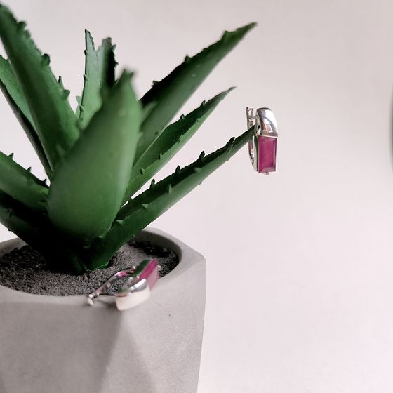 Серебряные серьги с рубином 3.844ct
