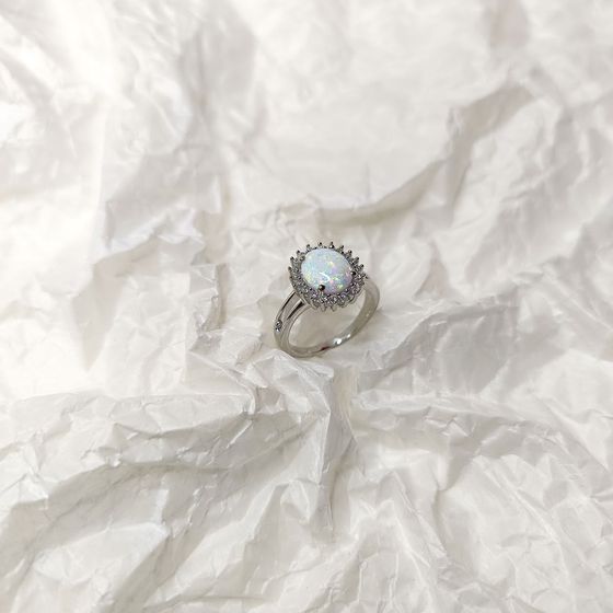 Серебряное кольцо с опалом 1.62ct, фианитами
