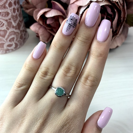 Серебряное кольцо с изумрудом 0.8ct