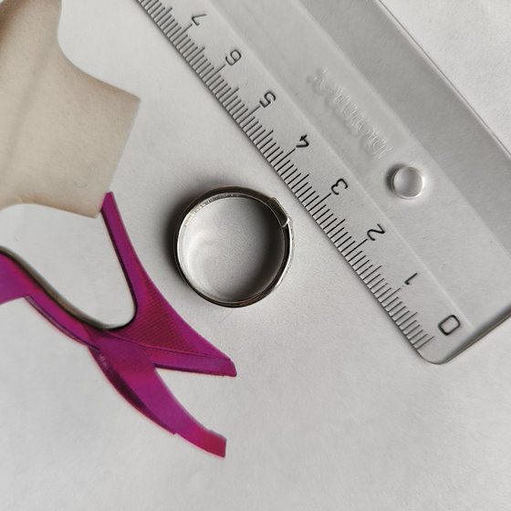 Серебряное кольцо с фианитами