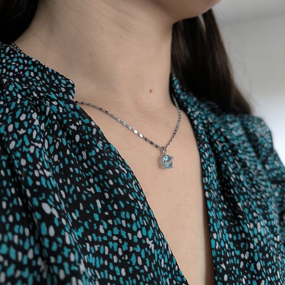 Серебряная подвеска с топазом 2.737ct
