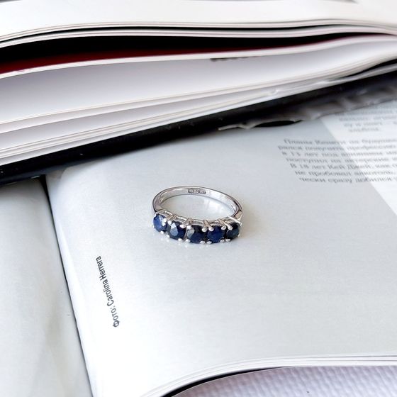 Серебряное кольцо с сапфиром 1.75ct