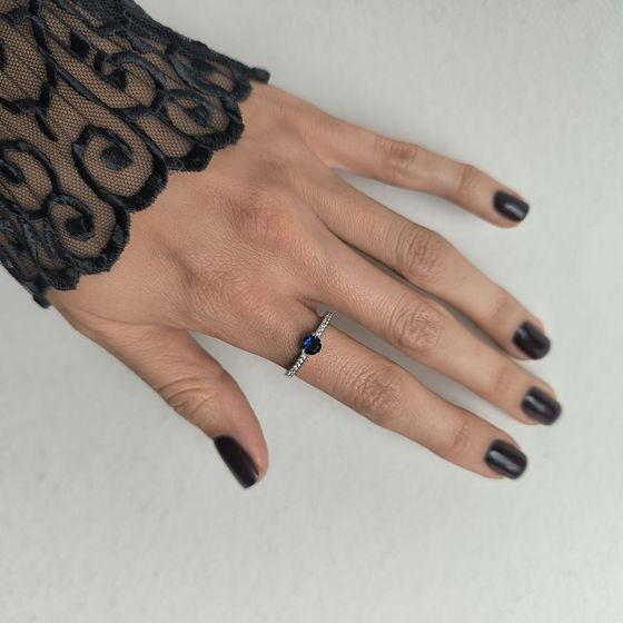 Серебряное кольцо с сапфиром nano 0.561ct, фианитами