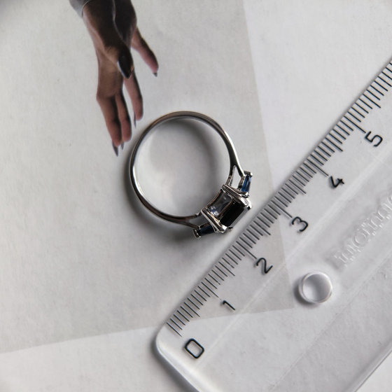 Серебряное кольцо с сапфиром nano 1.547ct