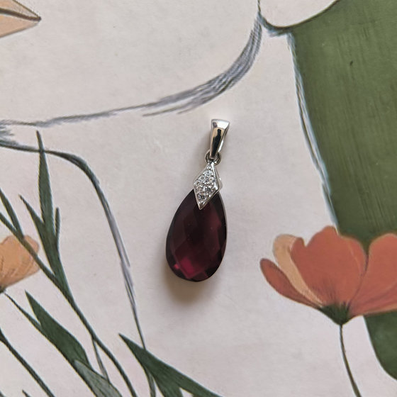 Серебряная подвеска с гранатом nano 4.42ct, фианитами