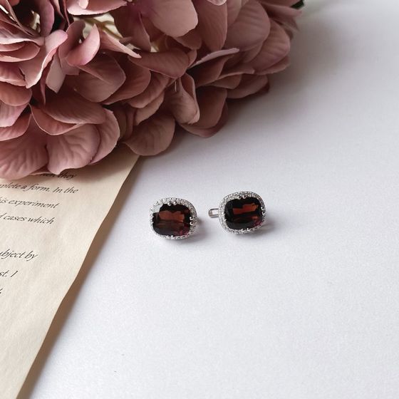 Серебряные серьги с гранатом 9.34ct