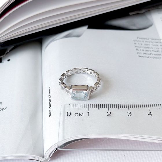 Серебряное кольцо с топазом 1.819ct