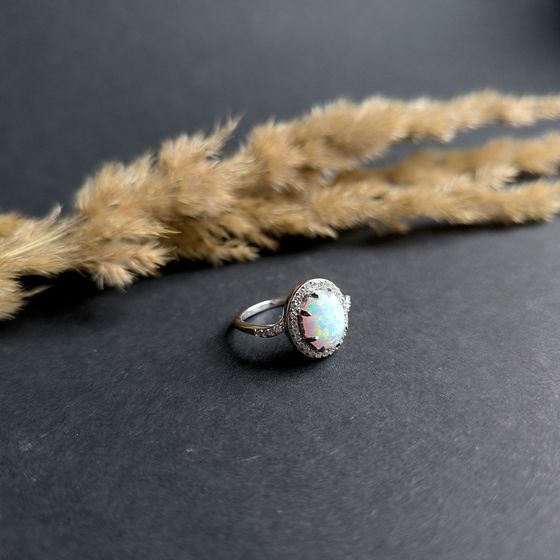 Серебряное кольцо с опалом 1.443ct, фианитами