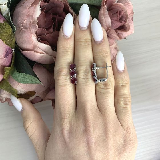 Серебряные серьги с рубином 5.313ct