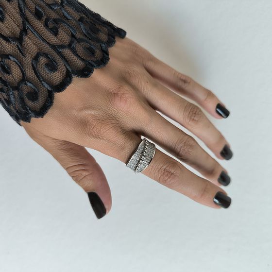 Серебряное кольцо с фианитами