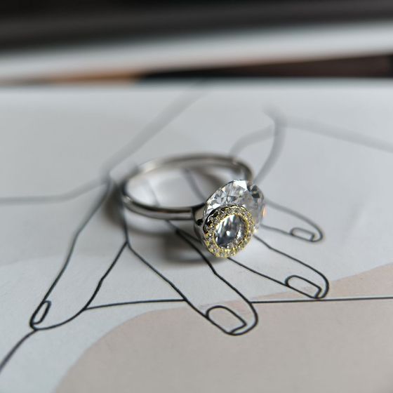 Серебряное кольцо с фианитами