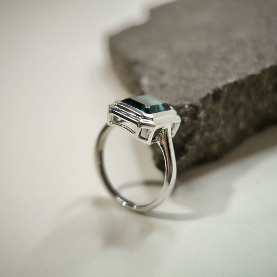 Серебряное кольцо с топазом Лондон Блю 3.138ct