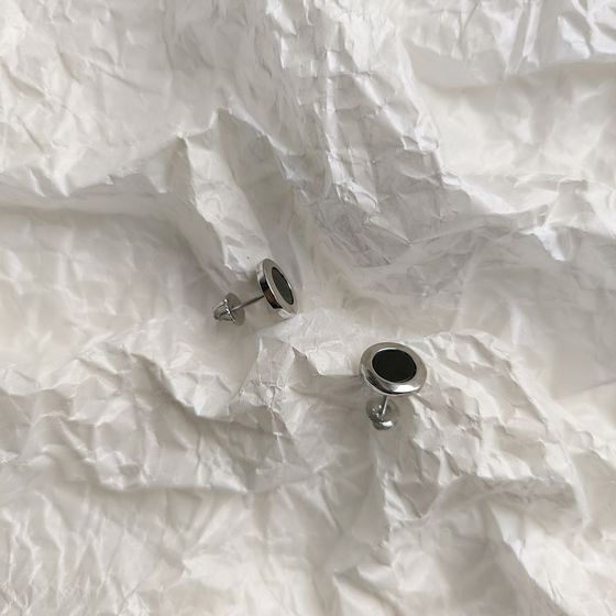 Серебряные серьги с ониксом