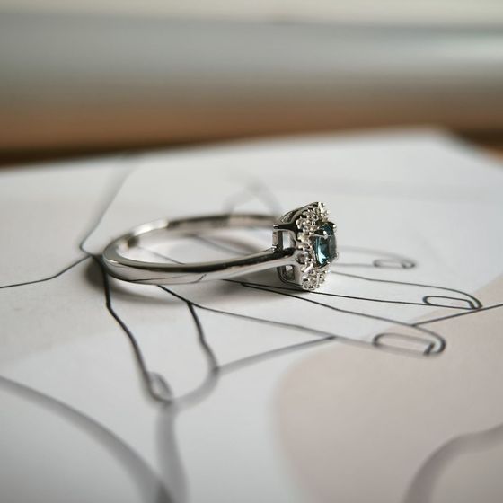 Серебряное кольцо с топазом Лондон Блю 0.333ct