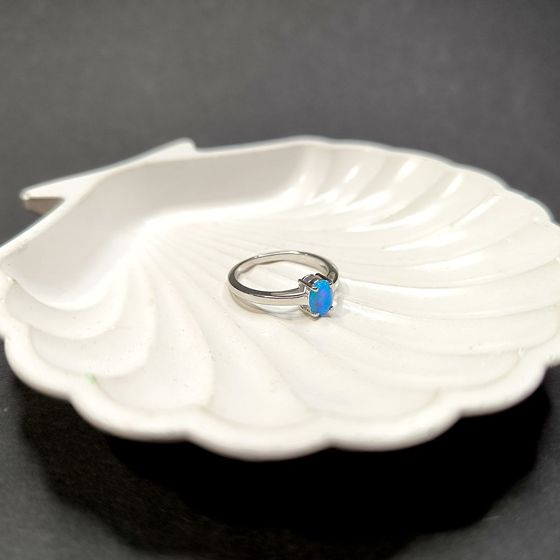 Серебряное кольцо с опалом 0.3ct