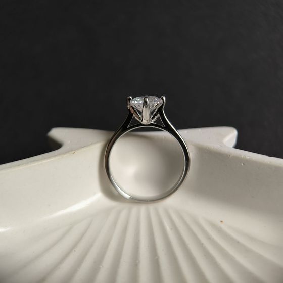 Серебряное кольцо с фианитами