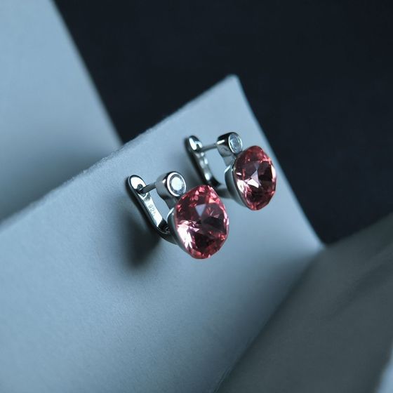 Серебряные серьги с фианитами