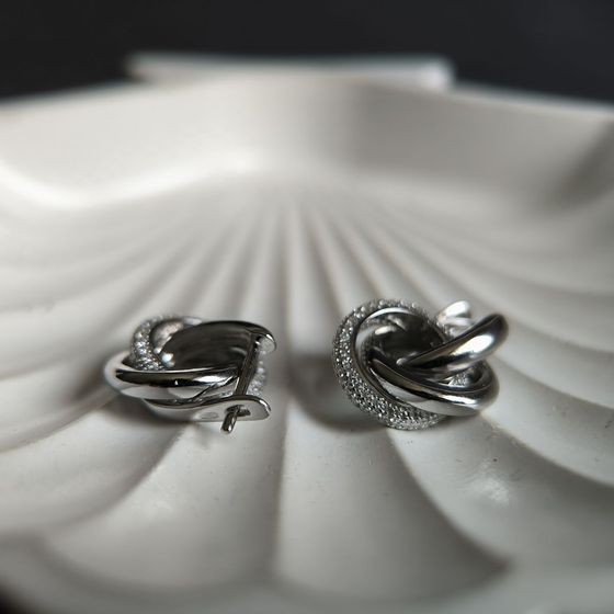 Серебряные серьги с фианитами