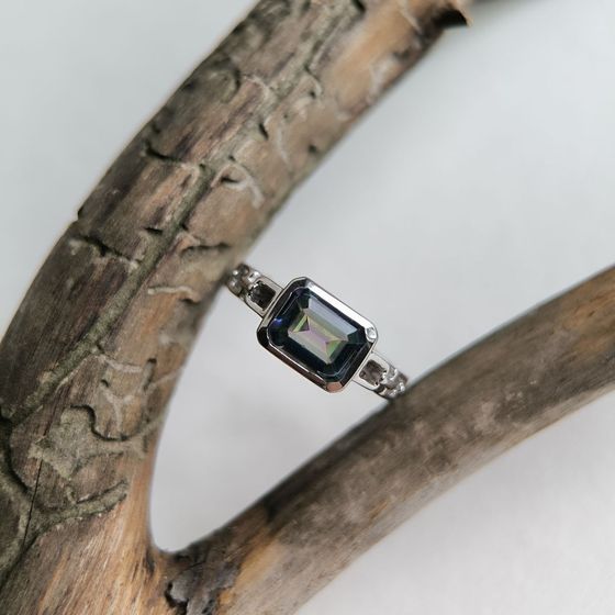 Серебряное кольцо с мистик топазом 1.368ct