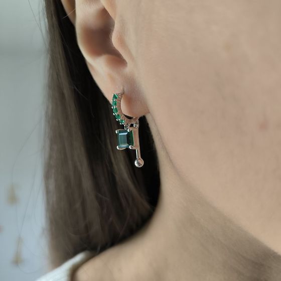 Серебряные серьги с изумрудом nano 2.295ct