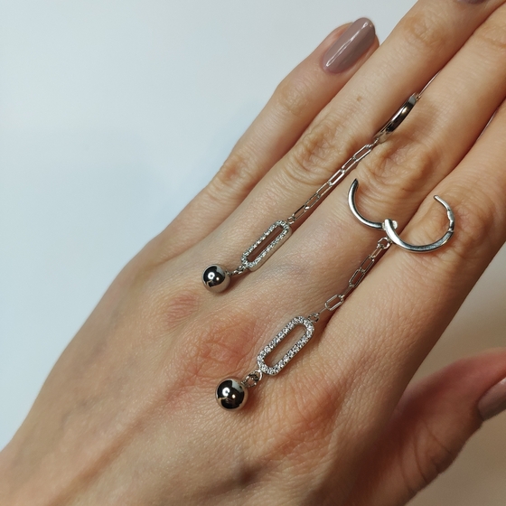 Серебряные серьги с фианитами Серебряные серьги с фианитами