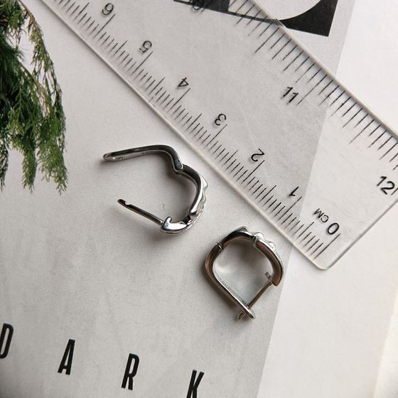 Серебряные серьги с фианитами