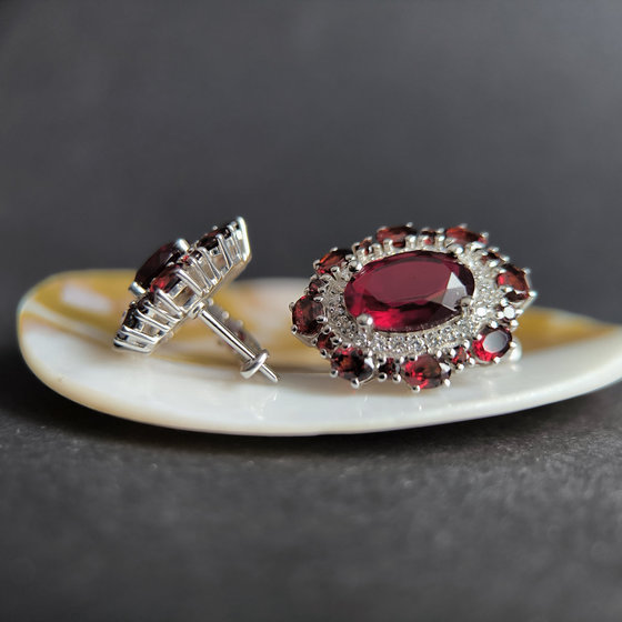 Серебряные серьги с гранатом nano 10.755ct, гранатом