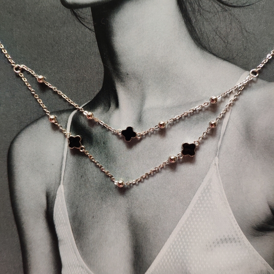 Серебряное колье с ониксом