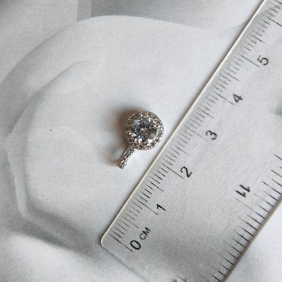 Серебряная подвеска с фианитами